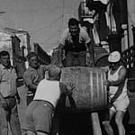 Egly Ouriet: La Storia e i Vini del Pioniere dello Champagne 1 vignerons al lavoro negli anni '40